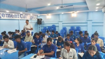 बीरगंज कलेजका  BBS अध्यनरत विद्यार्थीहरुका लागि एक दिने वित्तीय साक्षरता कार्यशाला सम्पन्न