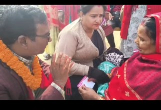 सहिदकी आमासँग उम्मेदवार सर्राफको भेट,शहिदको सपना पुरा गर्न जीवन भर  लडाई लड्ने प्रतिबद्धता