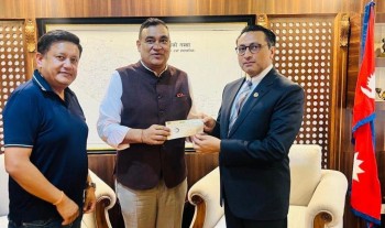 जगदम्बा विपत्तिको सारथि, पुनर्निर्माणमा छुट रुङ्गटाले बाढीपीडितलाई दिए ५१ लाख