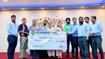 बाढीपीडितको राहतका लागि जीएचपी स्कुल परिवारद्वारा १ लाख ५५ हजार सहयोग