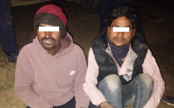 बारा प्रहरीद्वारा १० किलो गाँजासहित दुई जना पक्राउ