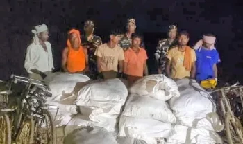 नौं सय ६० किलो चकलेटसहित ६ नेपाली भारतीय सीमामा पक्राउ