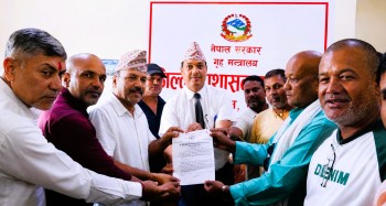 जयप्रकाश थारूको नेतृत्वमा नेपाली कम्युनिस्ट पार्टी पर्साको ज्ञापन, किसानदेखि उपभोक्तासम्मका समस्या समाधान गर्न माँग