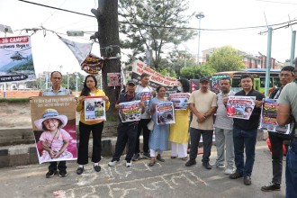 बाढीमा बेपत्ता त्रिशूली–३ बी का कर्मचारीको खोजी माग गर्दै माइतीघरमा प्रदर्शन