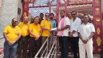 रसुवा बाढीपीडितका लागि गहवा माई तीर्थ क्षेत्र विकास समितिको २ लाख ११ हजार सहयोग