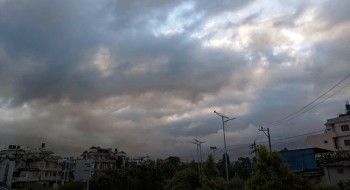 केही ठाउँमा बिहानैदेखि वर्षा : हावाहुरी, मेघगर्जन र चट्याङसहित पानी पर्ने सम्भावना
