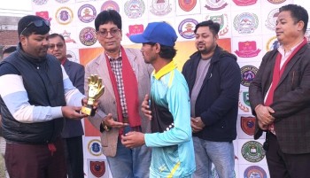 सनलाईट कप क्रिकेटः १२ विद्यालयको सहभागितामा प्रतियोगिता सम्पन्न