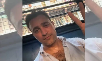 बलिउद अभिनेता इमरान खानलाई भारत छाड्न निर्देशन