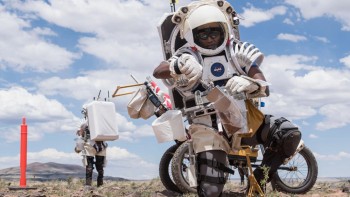 नासाको आर्टेमिस–३ मिसन–अन्तरिक्ष यात्रीको फिल्ड प्रशिक्षण शुरु