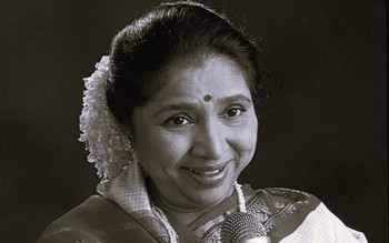 भारतीय सुविख्यात गायिका आशा भोसलेको निधन 