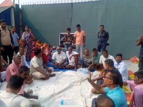 १२ वर्षदेखि आश्वासन मात्रै, मुआब्जा माग्दै ड्राइपोर्ट पीडितको अनिश्चितकालीन धर्ना