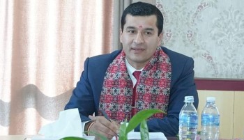 सरकारी सेवामा असुविधा दिने काम भए सीधै सम्पर्क गर्न सकिने पर्सा प्रमुख भोला दाहालको कथन