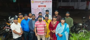 जनकपुरधाममा प्रहरी दमनविरुद्ध सुनचाँदी बजारका व्यापारीहरूले विरोध प्रदर्शन