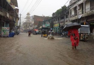 भारी वर्षाको सम्भावनालाई मध्यनजर गर्दै वीरगञ्जका विद्यालयमा एक दिन पठनपाठन स्थगित