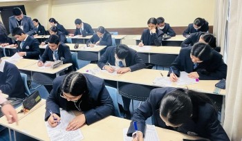 जापानबाट २३ विद्यार्थी एसईई परीक्षा दिँदै