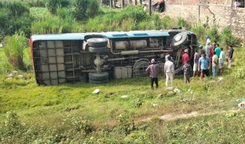 कञ्चनपुरमा यात्रुबाहक बस दुर्घटना, एक जनाको मृत्यु