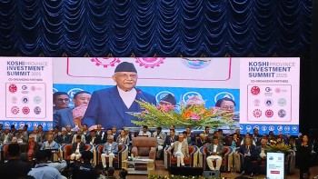 प्रधानमन्त्रीले ओलीले गरे कोशी लगानी सम्मेलनको उद्घाटन