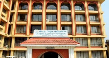 बिजुली काटिएका उद्योगहरूले बुझाए पहिलो किस्ता
