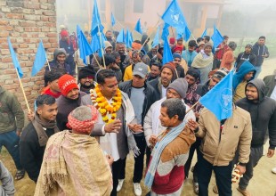 घुर्मी टोलमा रास्वपाको घरदैलोः सामाजिक सुरक्षा, रोजगारी र सुशासन मुख्य एजेन्डा