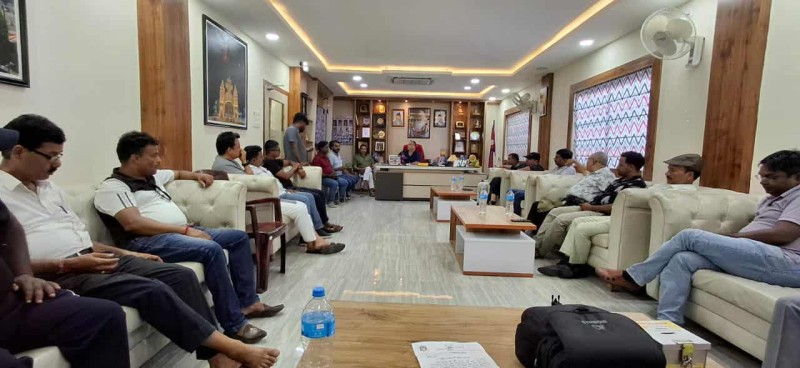 मोहर्रम पर्व पुरानो बसपार्कमै मनाउन सर्वदलीय बैठकको निर्णय 