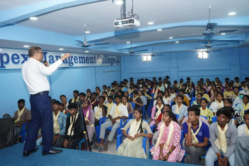 बीरगंज कलेजमा कक्षा ११ का नवआगन्तुक विद्यार्थीहरूलाई एक दिने ओरियन्टेशन कार्यक्रम सम्पन्न