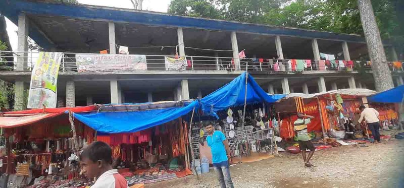 भाठा मन्दिरको धर्मशाला निर्माण बजेट अभावले वर्षौँदेखि अधुरो