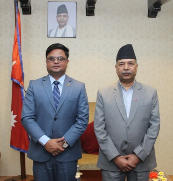 उपराष्ट्रपति यादव र बङ्गलादेशी कार्यवाहक राजदूत कबीर बीच शिष्टाचार भेटवार्ता