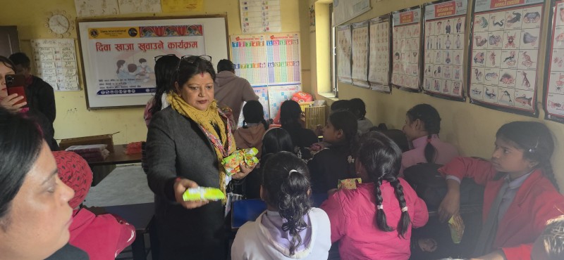 लायन्स क्लबको दिवा खाजा कार्यक्रम सम्पन्न 