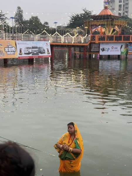 उदाउँदो सूर्यलाई अर्घ्य दिएसँगै सम्पन्न भयो छठपर्व , चार दिनको आस्थामय अनुष्ठान भव्यताका साथ समापन