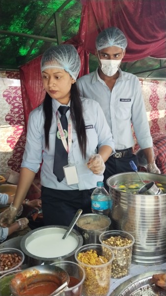 सनलाइट कलेजका विद्यार्थीहरूले फुट फेस्टिवलको प्रदर्शन 