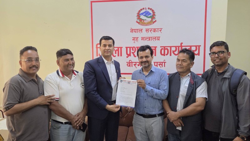 सरकारी विज्ञापन सीमित गर्ने निर्णयविरुद्ध पत्रकार महासंघ पर्साको विरोध, प्रधानमन्त्रीलाई ज्ञापनपत्र