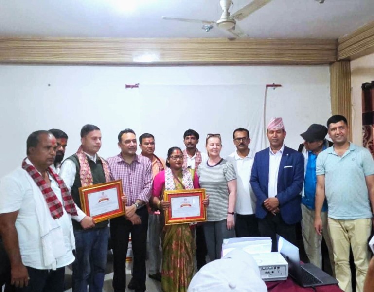 जगरनाथपुर गाउँपालिका रेड कार्यान्वयन केन्द्रबाट पुरस्कृत