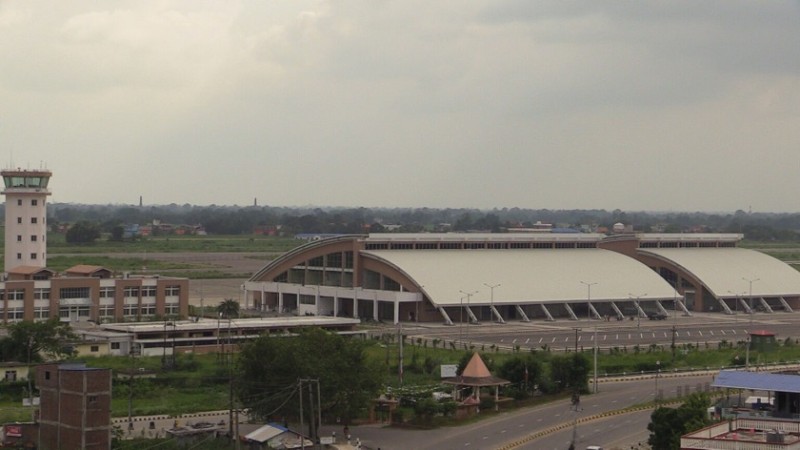 आकस्मिक अवतरण गरेको विमानका यात्रुहरूलाई अर्को उडानमार्फत काठमाडौँ पठाइयो