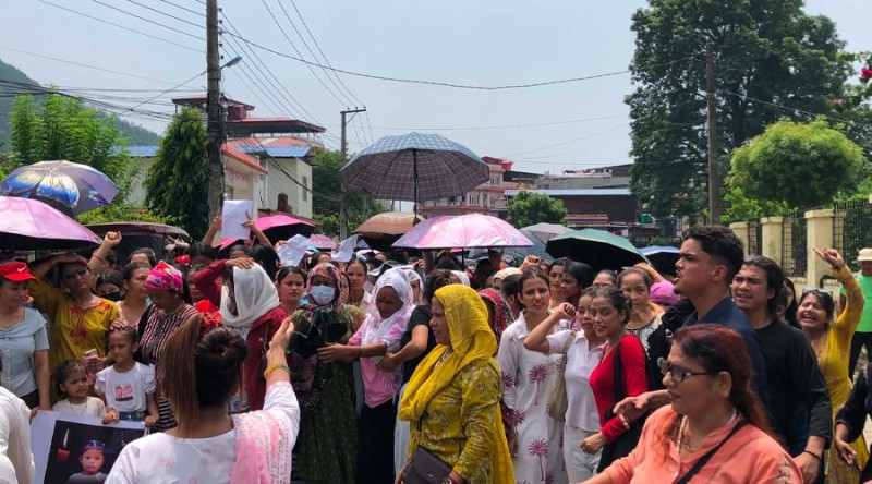 गरिमा चौधरीलाई न्याय देऊ भन्दै बुटवलमा महिलाको प्रदर्शन
