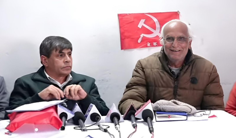 पार्टी नेतृत्वमा परिवर्तन: जोशीबाट भूसाललाई कार्यवाहक अध्यक्षको पद हस्तान्तरण