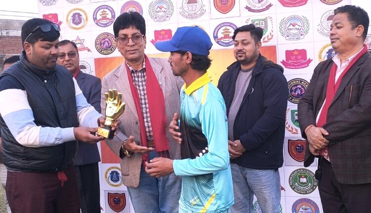 सनलाईट कप क्रिकेटः १२ विद्यालयको सहभागितामा प्रतियोगिता सम्पन्न