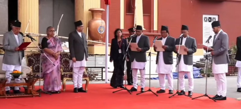 शितलनिवासमा नवनियुक्त चार मन्त्रीले लिए शपथ
