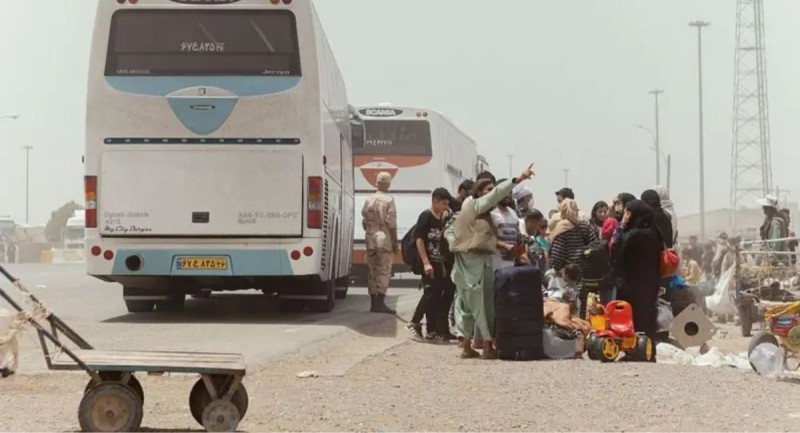अफगानिस्तानमा बस दुर्घटना :७३ को ज्यान गयो, १७ बालबालिकासहित धेरै घाइते