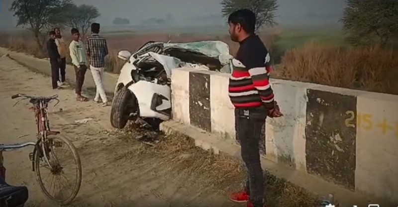 कुम्भमेलाबाट फर्किँदै गरेको गाडी दुर्घटनामा परी तीन जनाको मृत्यु