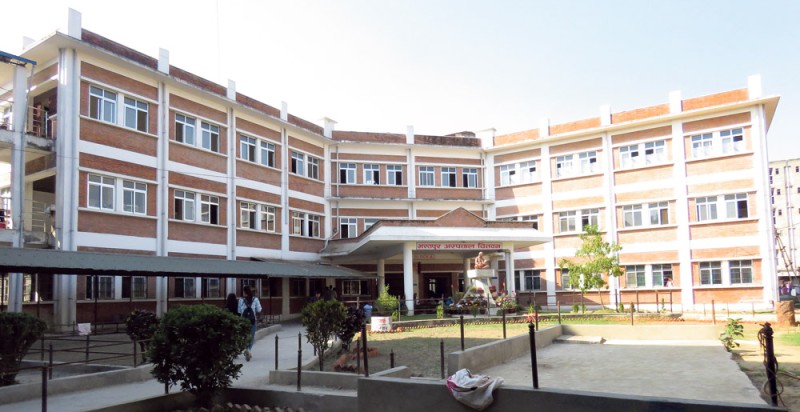 भरतपुर अस्पतालको सेफ्टी ट्याङ्कीमा खस्दा बालिकाको ज्यान गयो