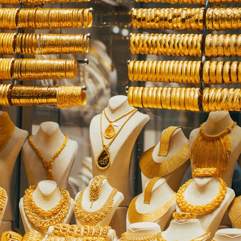 सुनको मूल्यमा आज पनि गिरावट