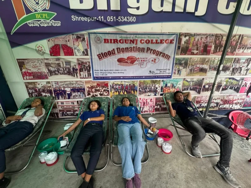 वीरगञ्ज कलेजद्धारा आयोजित रक्तदान कार्यक्रम सम्पन्न 