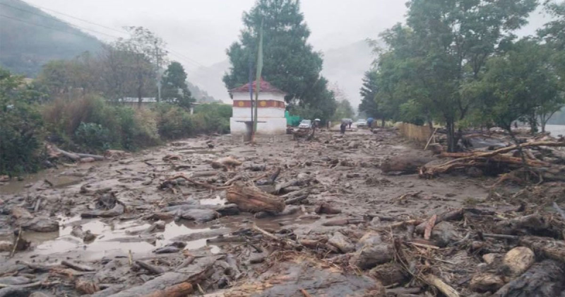 भुटानमा हिमताल फुट्दा भीषण बाढी, गासाको प्रसिद्ध तातोपानी कुण्ड बगायो