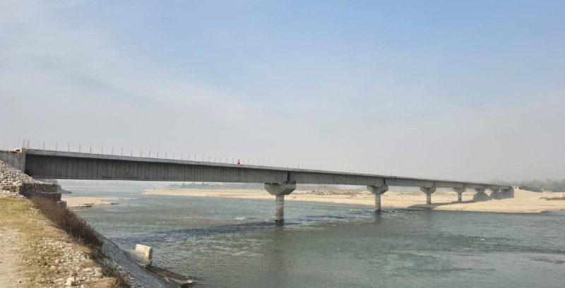 कर्णाली नदीमा डुङ्गा पल्टिँदा बाबु–छोरा बेपत्ता