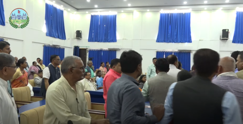 जनमत पार्टीले अवरोध गरेपछि मधेश प्रदेशको सदन १० मिनेटका लागि स्थगित