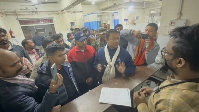 मधेश भवन अगाडिको झडपमा घाइतेको उपचार खर्च सरकारले बेहोर्ने