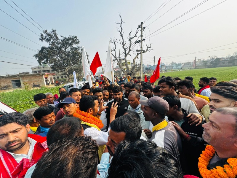 वीरगञ्ज–३१ बेलवामा प्रदिप यादवको घरदैलो, शिक्षा–स्वास्थ्यदेखि रोजगारीसम्म प्राथमिकता