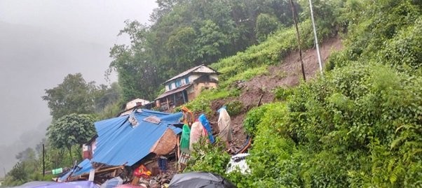 पर्वत पहिरोः श्रीमतीको शव पनि फेला