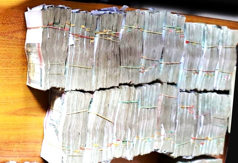 स्रोत नखुलेको साढे ४७ लाख रकमसहित एकजना पक्राउ