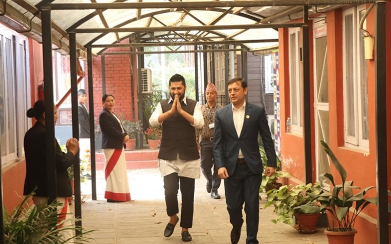 रास्वपाका सभापति लामिछाने ठगीसम्बन्धी पर्साको मुद्दा विलम्ब गरिएको भन्दै असन्तुष्ट